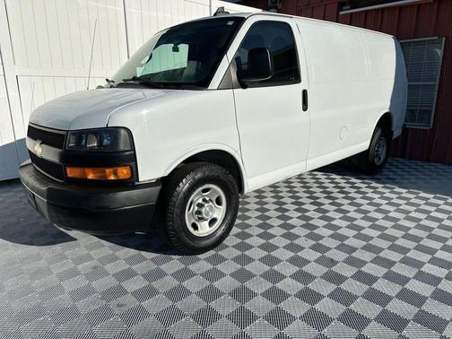 Summit White 2020 Chevrolet Express 2500 Work Van