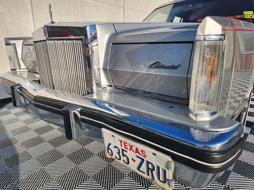 Silver 1983 Lincoln Mark V Base