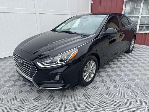 2018 Hyundai SONATA SE