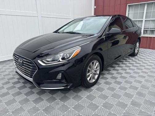 2018 Hyundai SONATA SE