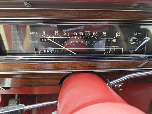 1985 Ford Crown Victoria Base