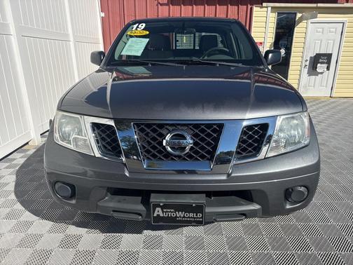 2019 Nissan Frontier SV
