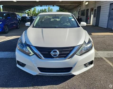 Pearl White 2016 Nissan Altima 2.5 SL