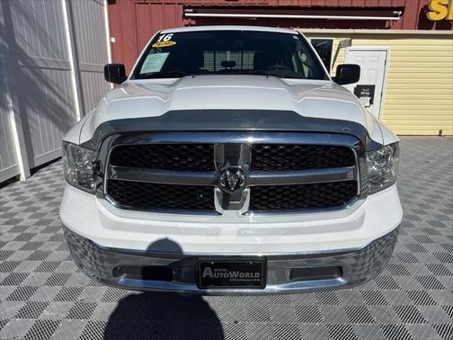 2016 RAM 1500 SLT