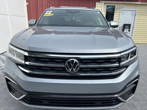 2022 Volkswagen Atlas Cross Sport 3.6L V6 SEL R-Line