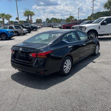 2022 Nissan Altima S FWD