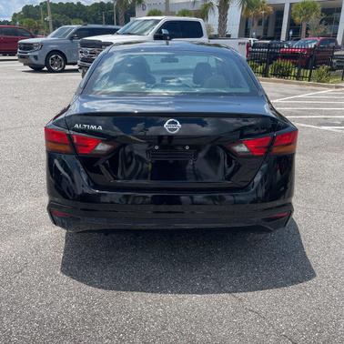 2022 Nissan Altima S FWD
