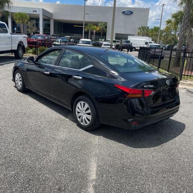 2022 Nissan Altima S FWD