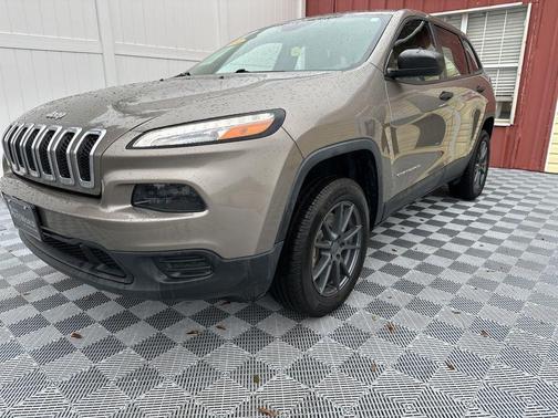 2017 Jeep Cherokee Sport