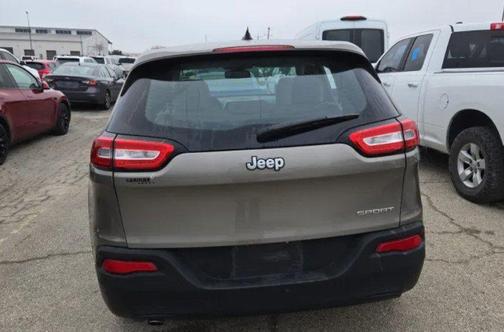 2017 Jeep Cherokee Sport