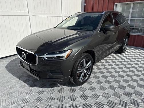 2018 Volvo XC60 T6 Momentum