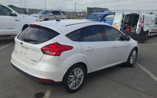 White Platinum Clearcoat Metallic 2017 Ford Focus Titanium
