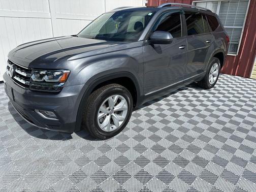 Platinum Gray Metallic 2018 Volkswagen Atlas 3.6L SEL