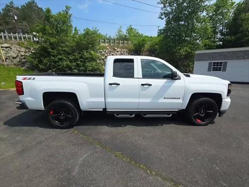 2018 Chevrolet Silverado 1500 2LT
