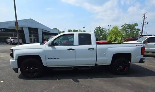 2018 Chevrolet Silverado 1500 2LT