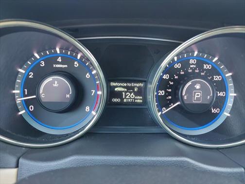 2011 Hyundai SONATA GLS