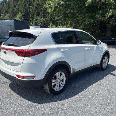 Clear White 2019 Kia Sportage LX
