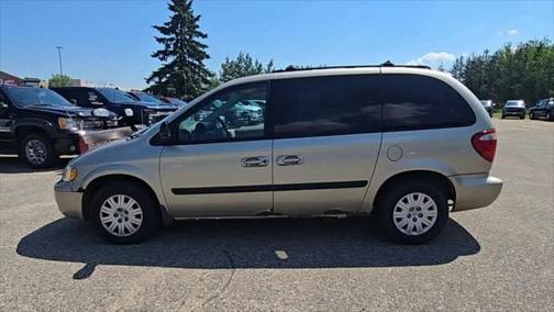 2005 Chrysler Town & Country Base