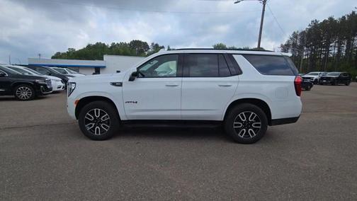 Summit White 2024 GMC Yukon 4WD AT4