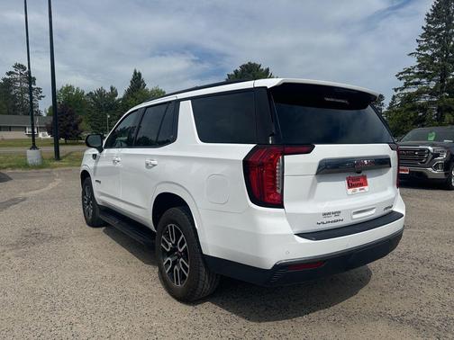 Summit White 2024 GMC Yukon 4WD AT4