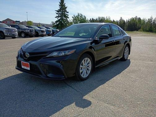 Midnight Black Metallic 2024 Toyota Camry SE
