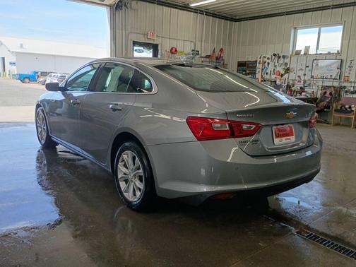 Sterling Gray Metallic 2025 Chevrolet Malibu FWD 1LT