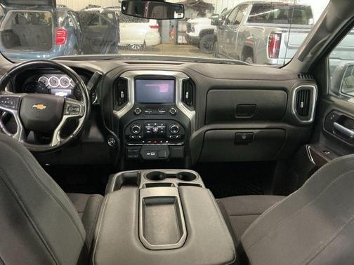 Silver Ice Metallic 2021 Chevrolet Silverado 1500 LT