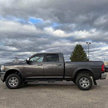 2019 RAM 2500 Laramie Crew Cab 4x4 6'4' Box