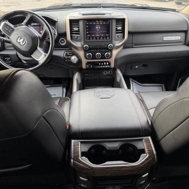 2019 RAM 2500 Laramie Crew Cab 4x4 6'4' Box