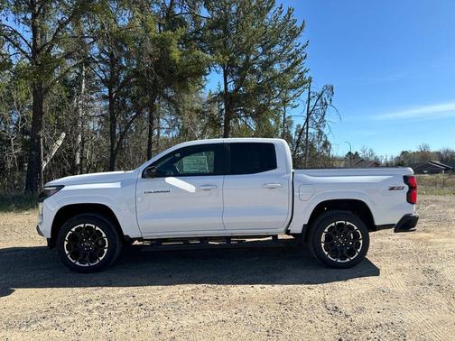 Summit White 2026 Chevrolet Colorado Z71