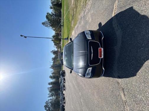 2017 Chrysler 300 Limited