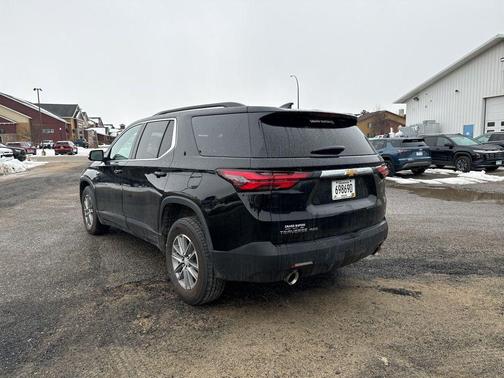 Mosaic Black Metallic 2023 Chevrolet Traverse LT Leather
