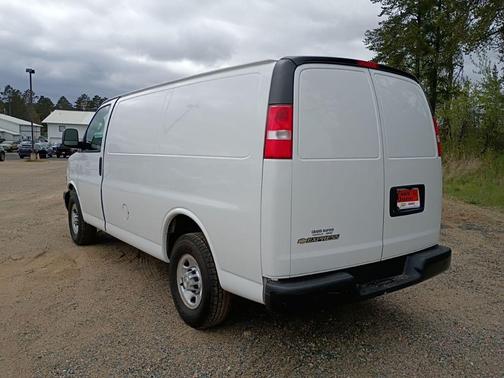 Summit White 2019 Chevrolet Express 2500 Work Van