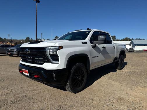 Summit White 2026 Chevrolet Silverado 3500 LT