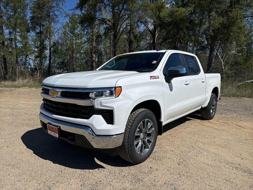Summit White 2026 Chevrolet Silverado 1500 LT