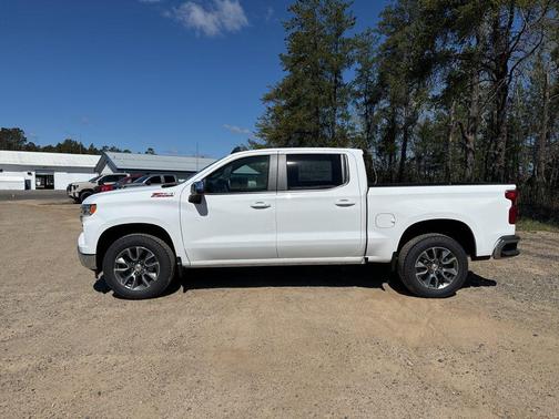 Summit White 2026 Chevrolet Silverado 1500 LT