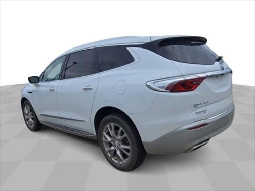 2022 Buick Enclave AWD Essence