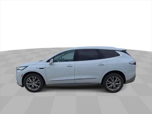 2022 Buick Enclave AWD Essence