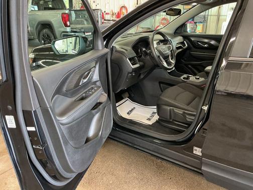Ebony Twilight Metallic 2024 GMC Terrain SLE