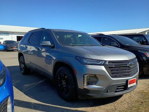 Sterling Gray Metallic 2023 Chevrolet Traverse LT Cloth