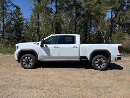 Glacier White Tricoat 2026 GMC Sierra 3500 Denali