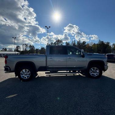 2024 Chevrolet Silverado 3500 High Country