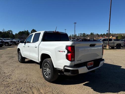 Summit White 2026 Chevrolet Colorado LT