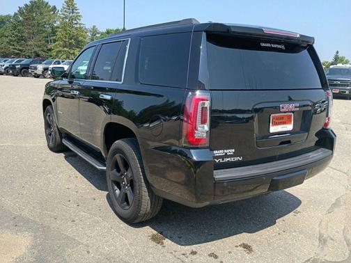 Onyx Black 2018 GMC Yukon SLE