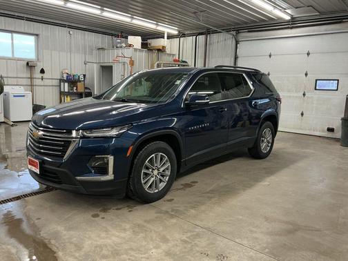 2022 Chevrolet Traverse LT Cloth