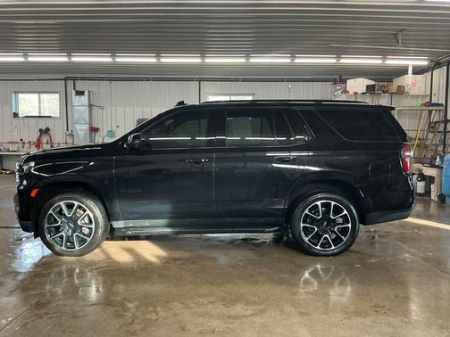 2023 Chevrolet Tahoe 4WD RST