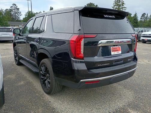 Midnight Blue Metallic 2022 GMC Yukon SLT