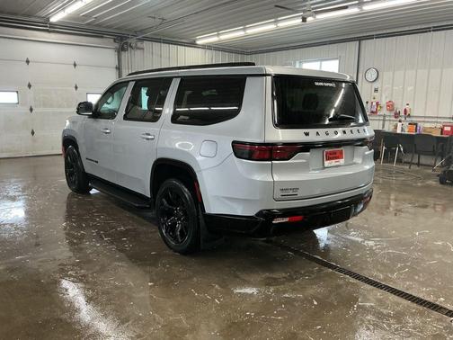 2023 Jeep Wagoneer Series II Carbide 4x4