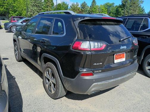 Diamond Black Crystal Pearlcoat 2019 Jeep Cherokee Limited