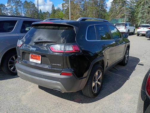 Diamond Black Crystal Pearlcoat 2019 Jeep Cherokee Limited